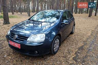 Хэтчбек Volkswagen Golf 2007 в Богодухове