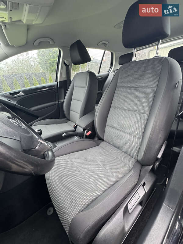 Хетчбек Volkswagen Golf 2012 в Львові