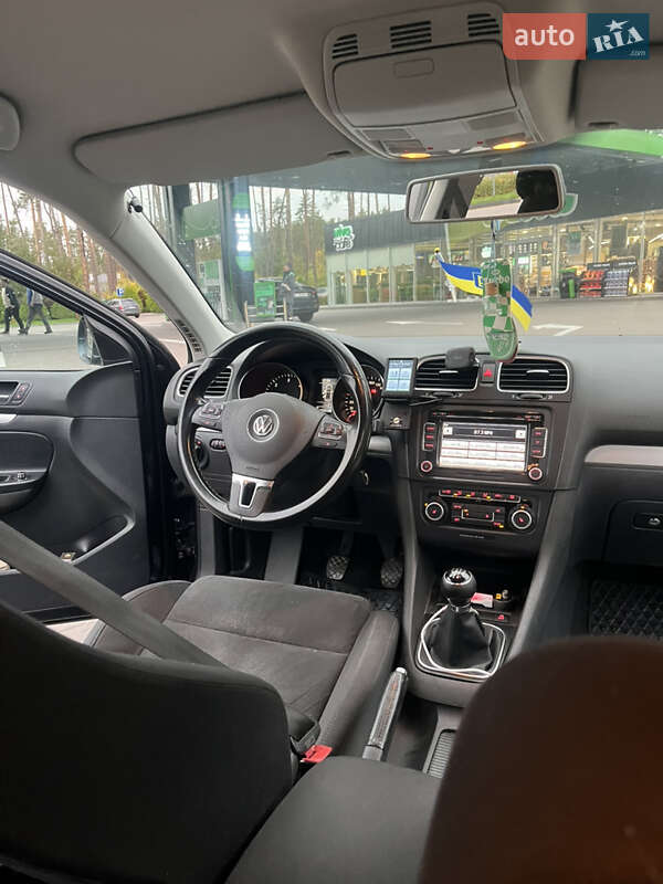 Универсал Volkswagen Golf 2010 в Киеве фото 10 Универсал Volkswagen Golf 2010 в Киеве