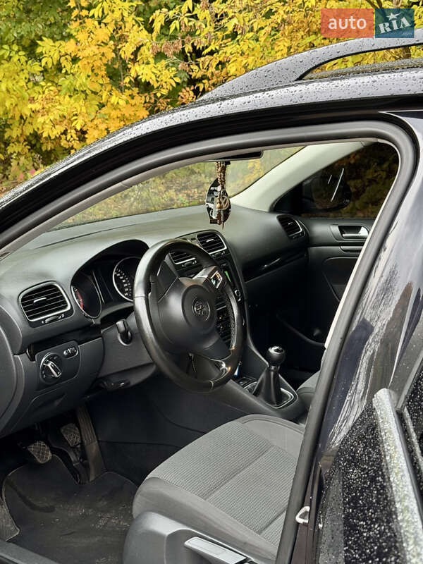 Универсал Volkswagen Golf 2011 в Нежине
