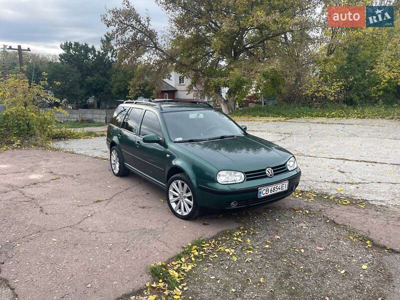 Універсал Volkswagen Golf 2000 в Чернігові