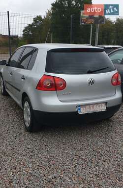 Хетчбек Volkswagen Golf 2005 в Кропивницькому