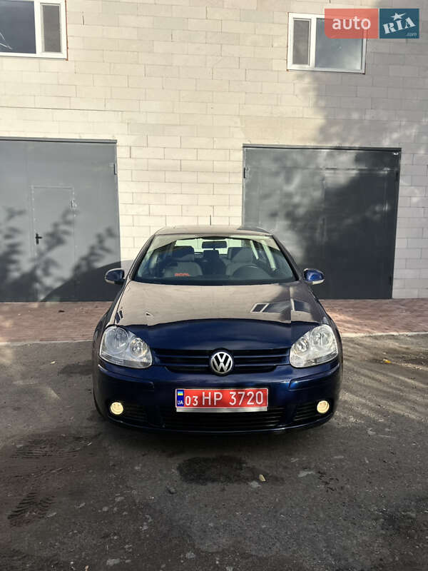 Хэтчбек Volkswagen Golf 2006 в Хороле