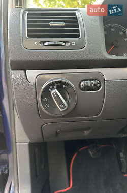 Хэтчбек Volkswagen Golf 2006 в  фото 30 Хэтчбек Volkswagen Golf 2006 в