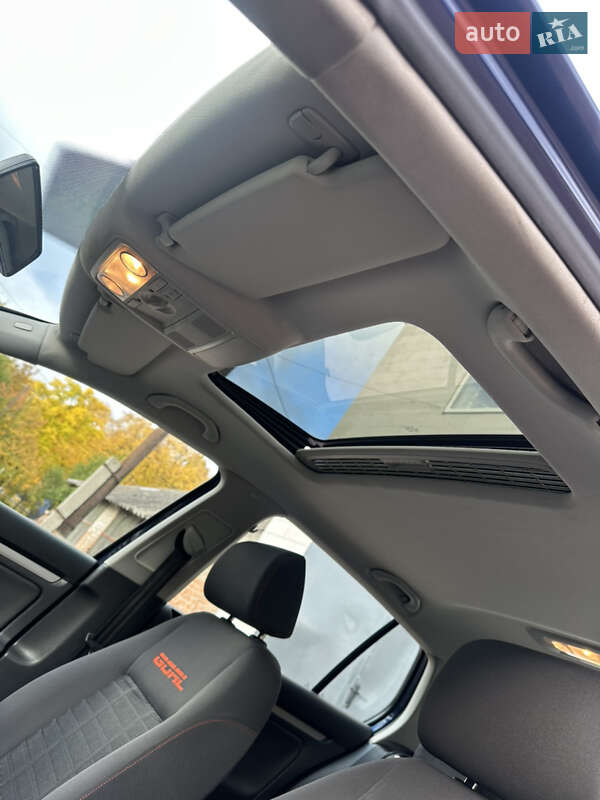 Хэтчбек Volkswagen Golf 2006 в Хороле