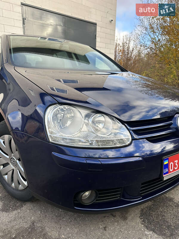 Хэтчбек Volkswagen Golf 2006 в Хороле