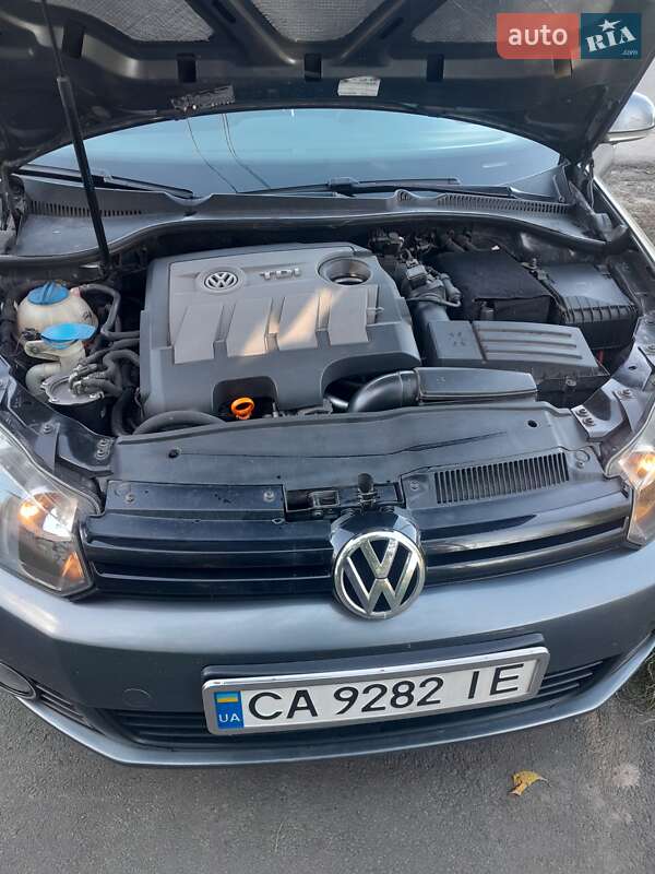 Универсал Volkswagen Golf 2011 в Черкассах