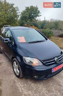 Хетчбек Volkswagen Golf 2008 в Лозовій