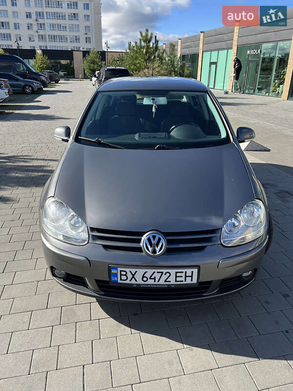 Хэтчбек Volkswagen Golf 2008 в Хмельницком