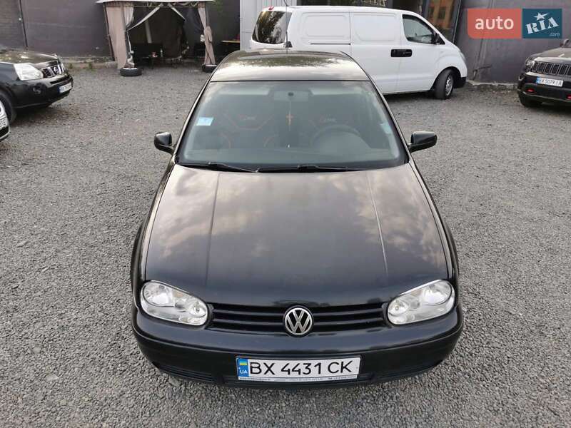 Хэтчбек Volkswagen Golf 1998 в  фото Хэтчбек Volkswagen Golf 1998 в