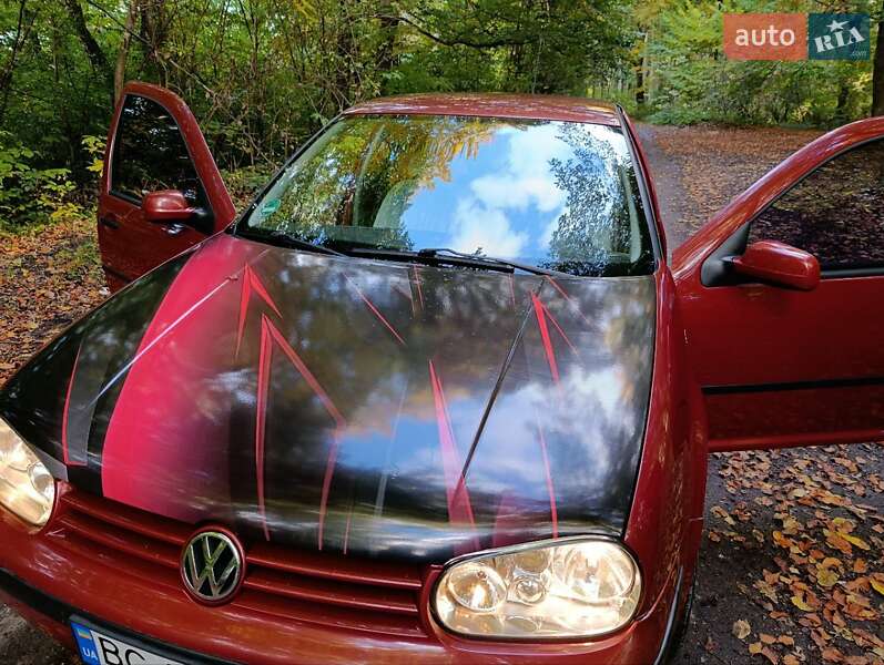 Хэтчбек Volkswagen Golf 1998 в Рава-Русской