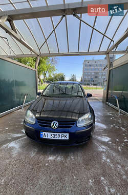 Хэтчбек Volkswagen Golf 2004 в  фото 23 Хэтчбек Volkswagen Golf 2004 в