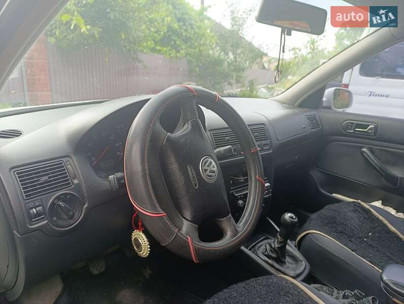 Універсал Volkswagen Golf 2005 в Івано-Франківську