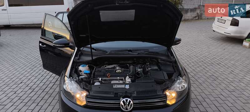 Хетчбек Volkswagen Golf 2009 в Мукачевому