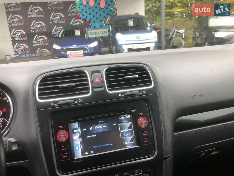 Універсал Volkswagen Golf 2012 в Івано-Франківську