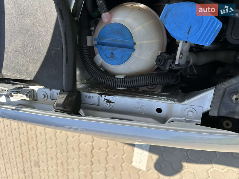 Хэтчбек Volkswagen Golf 2005 в Киеве