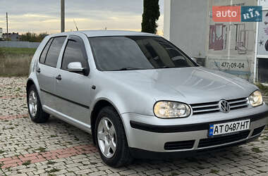 Хетчбек Volkswagen Golf 2001 в Снятині