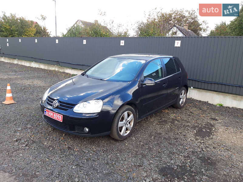 Хетчбек Volkswagen Golf 2009 в Луцьку