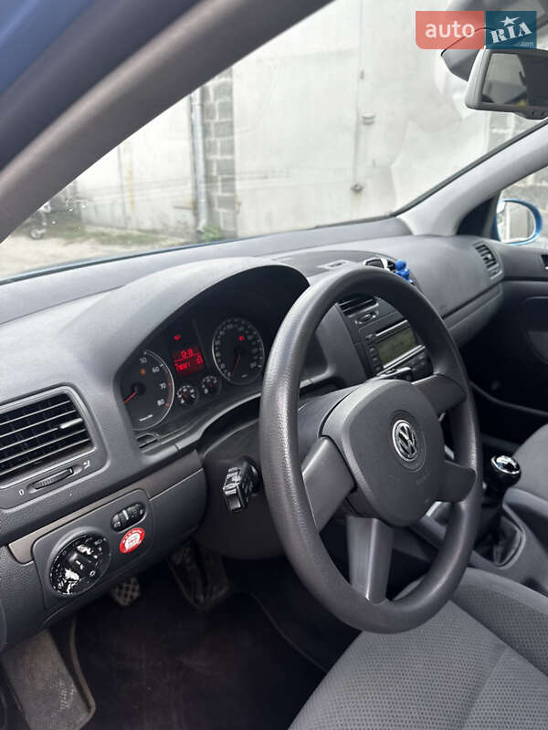 Хэтчбек Volkswagen Golf 2003 в Черкассах фото 12 Хэтчбек Volkswagen Golf 2003 в Черкассах