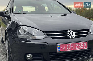 Хэтчбек Volkswagen Golf 2008 в Виноградове
