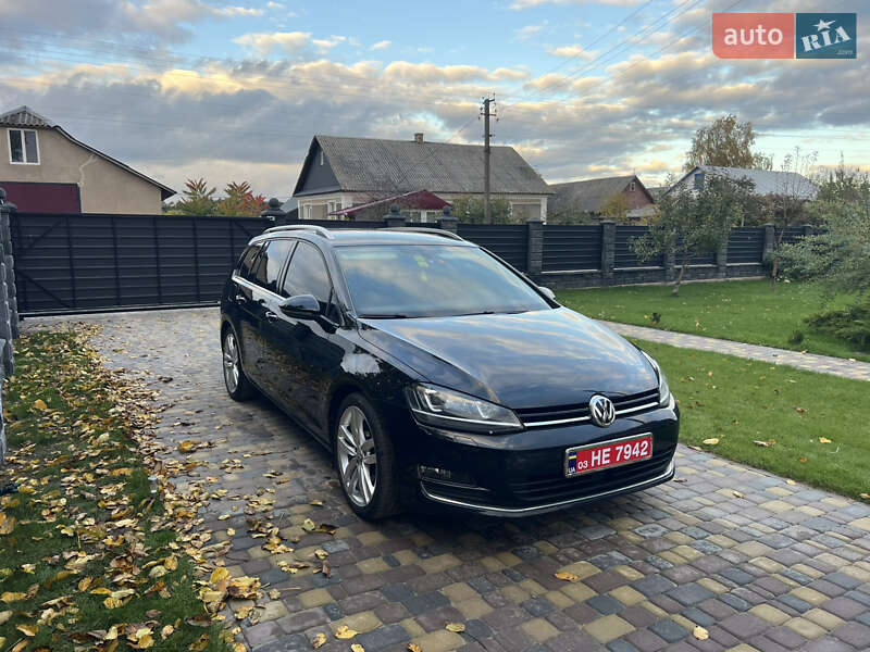 Універсал Volkswagen Golf 2014 в Рівному