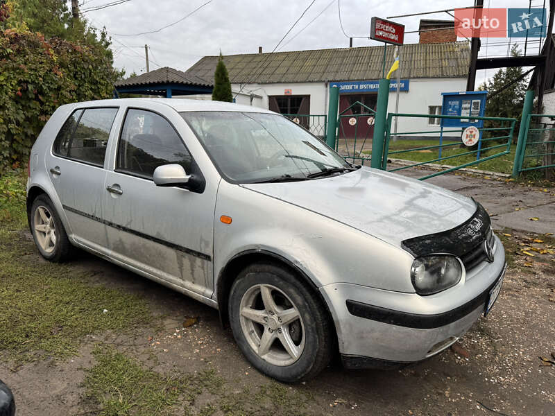 Хетчбек Volkswagen Golf 1998 в Кодимі