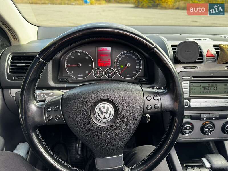 Универсал Volkswagen Golf 2007 в Днепре