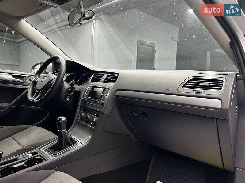 Хэтчбек Volkswagen Golf 2012 в Черновцах фото 15 Хэтчбек Volkswagen Golf 2012 в Черновцах