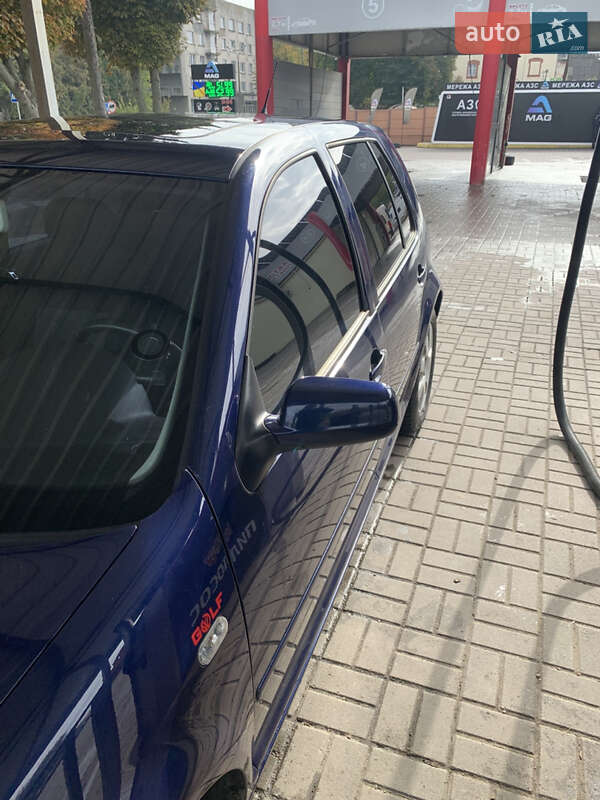Хэтчбек Volkswagen Golf 2003 в Дубно фото 3 Хэтчбек Volkswagen Golf 2003 в Дубно