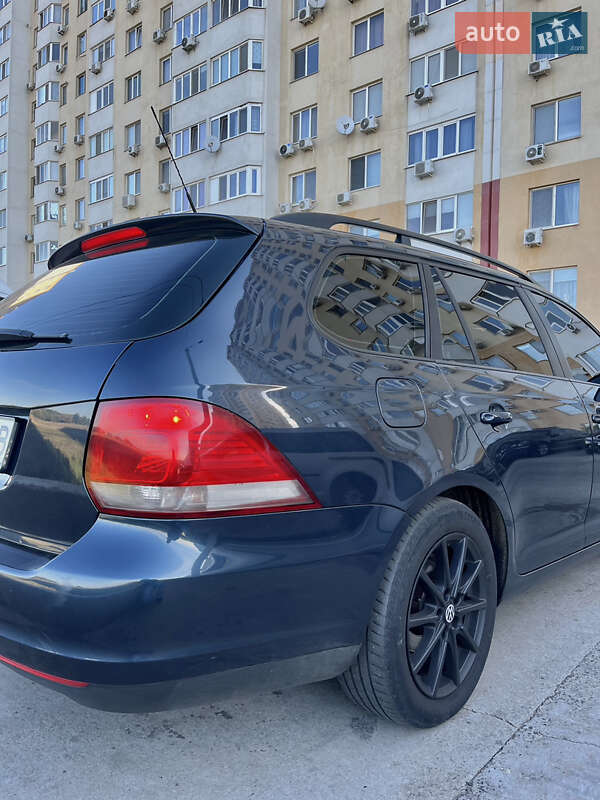 Универсал Volkswagen Golf 2008 в Одессе