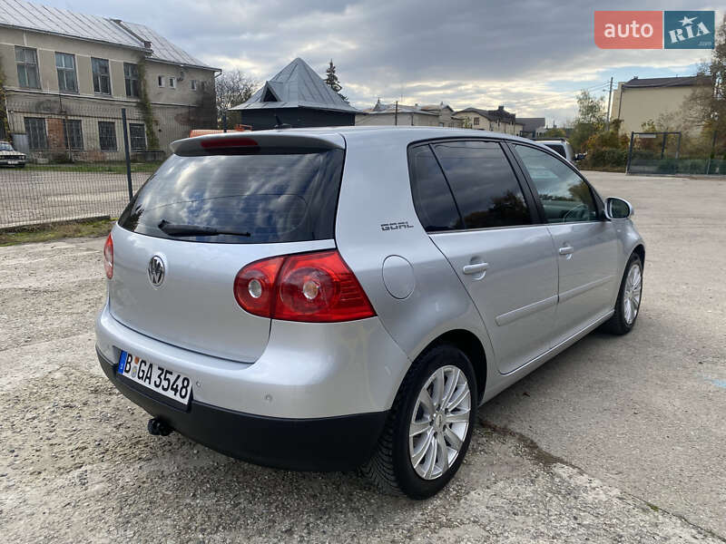 Хэтчбек Volkswagen Golf 2006 в Ивано-Франковске