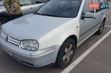 Универсал Volkswagen Golf 2002 в 