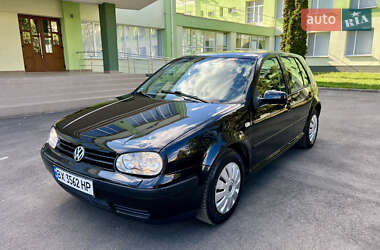 Хэтчбек Volkswagen Golf 2002 в Тульчине