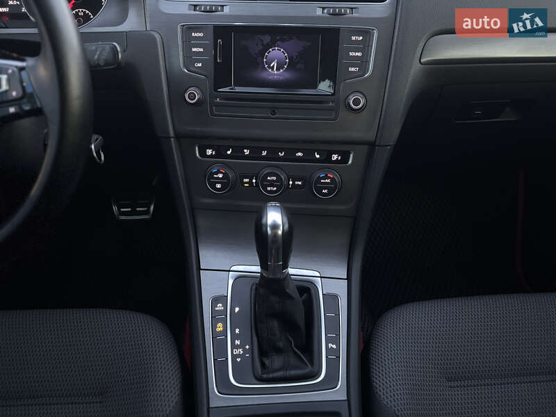 Хэтчбек Volkswagen Golf 2013 в Ужгороде фото 12 Хэтчбек Volkswagen Golf 2013 в Ужгороде