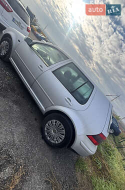 Хэтчбек Volkswagen Golf 2002 в Каменец-Подольском