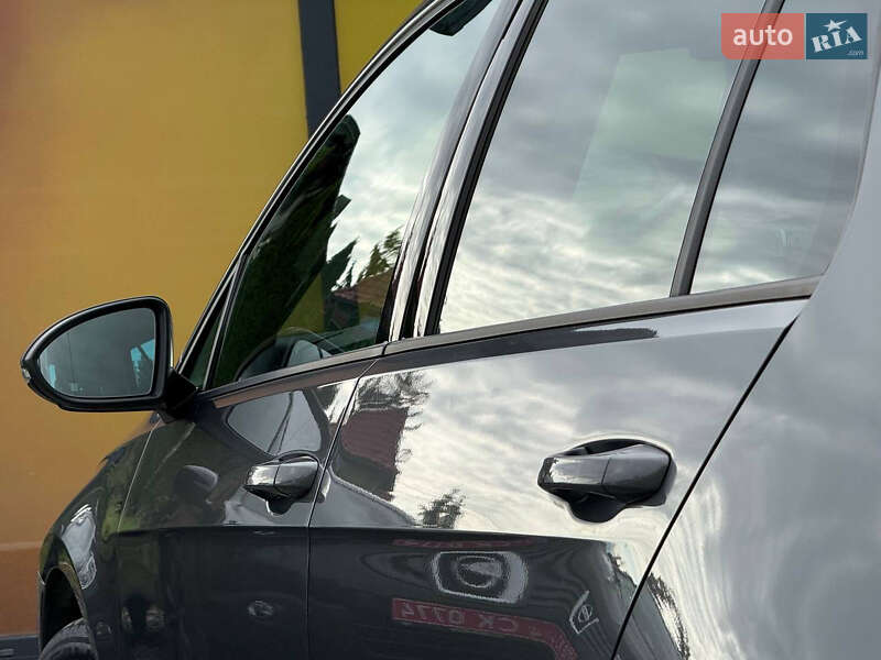 Хетчбек Volkswagen Golf 2018 в Стрию