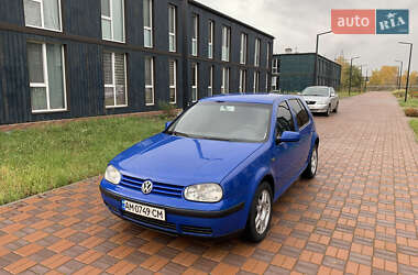 Хетчбек Volkswagen Golf 2000 в Чернігові