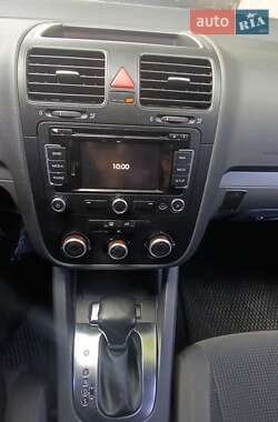 Универсал Volkswagen Golf 2009 в 