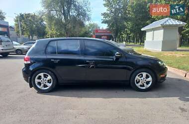 Хэтчбек Volkswagen Golf 2010 в Харькове