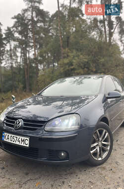 Хэтчбек Volkswagen Golf 2008 в Киеве