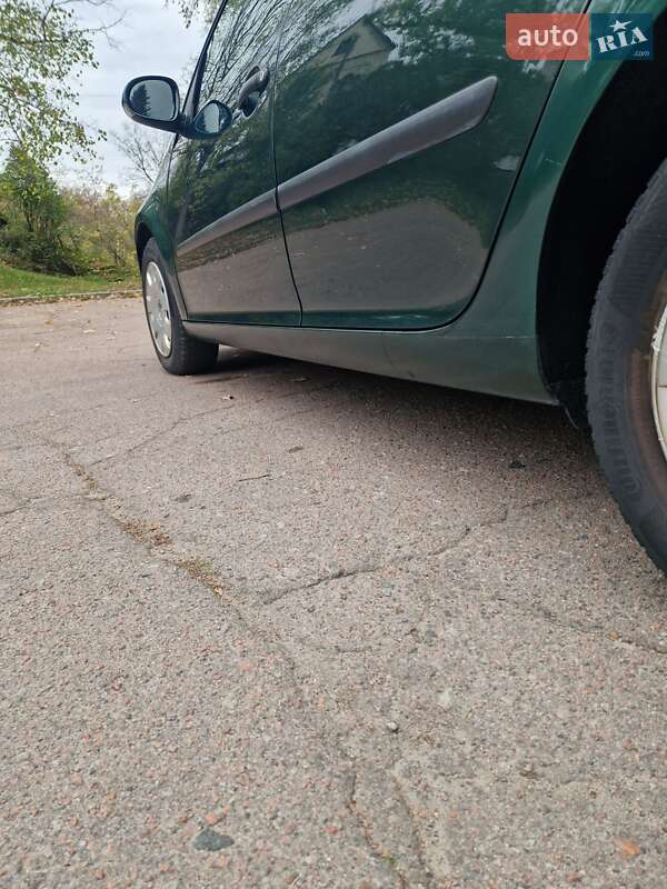 Хэтчбек Volkswagen Golf 2006 в Корсуне-Шевченковском фото 11 Хэтчбек Volkswagen Golf 2006 в Корсуне-Шевченковском