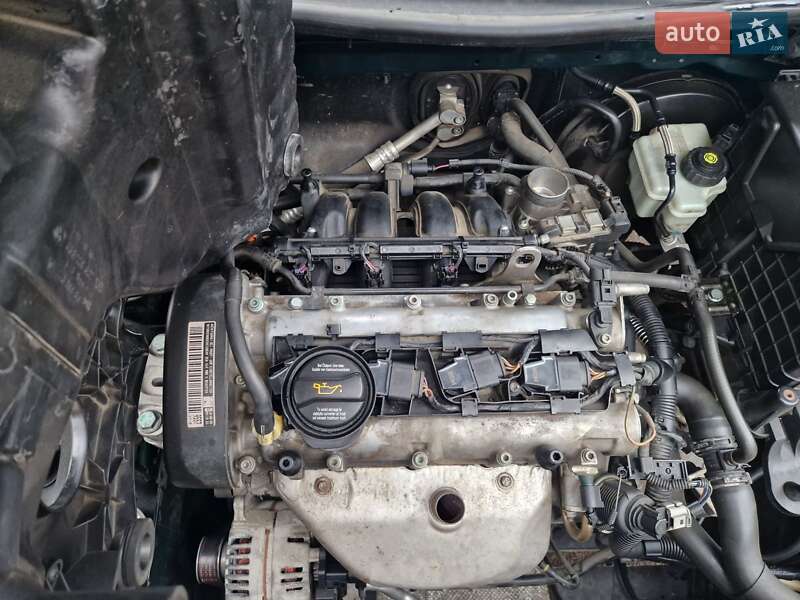 Хэтчбек Volkswagen Golf 2006 в Корсуне-Шевченковском фото 26 Хэтчбек Volkswagen Golf 2006 в Корсуне-Шевченковском