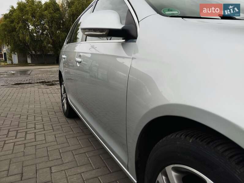 Универсал Volkswagen Golf 2011 в Луцке фото 12 Универсал Volkswagen Golf 2011 в Луцке