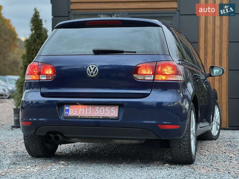 Хетчбек Volkswagen Golf 2010 в Дрогобичі