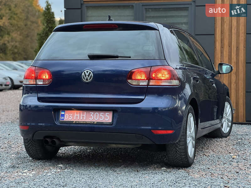 Хетчбек Volkswagen Golf 2010 в Дрогобичі