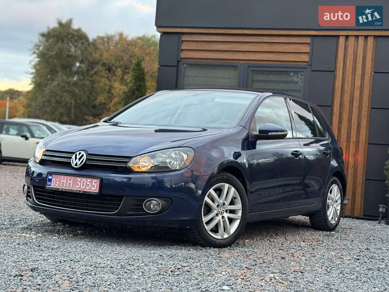 Хетчбек Volkswagen Golf 2010 в Дрогобичі