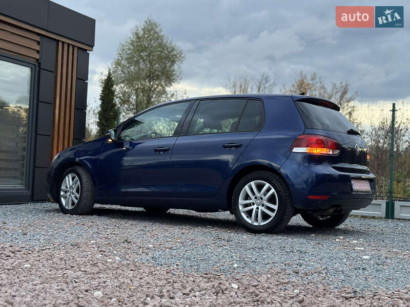 Хетчбек Volkswagen Golf 2010 в Дрогобичі