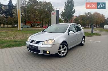 Хэтчбек Volkswagen Golf 2008 в Запорожье
