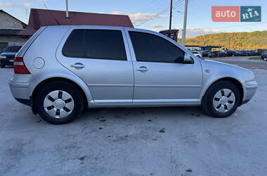 Хэтчбек Volkswagen Golf 2003 в  фото 12 Хэтчбек Volkswagen Golf 2003 в