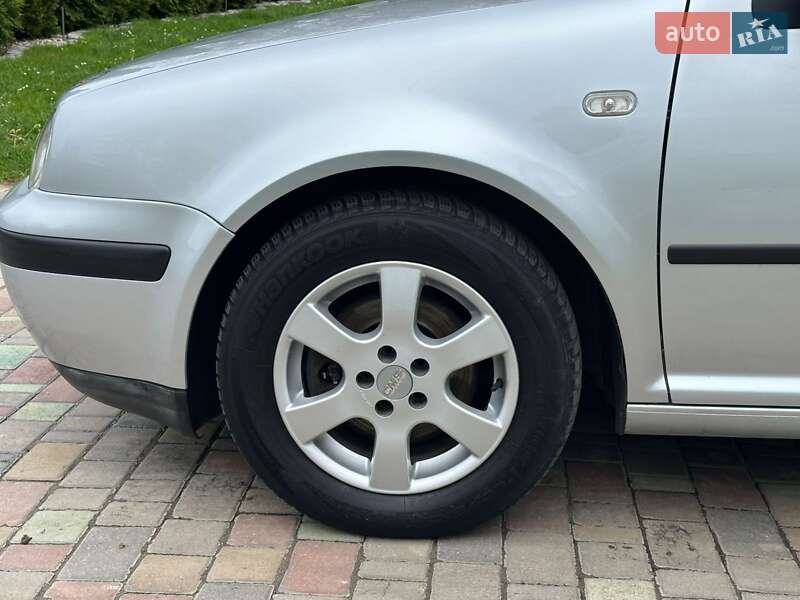 Универсал Volkswagen Golf 2003 в Бучаче фото 2 Универсал Volkswagen Golf 2003 в Бучаче
